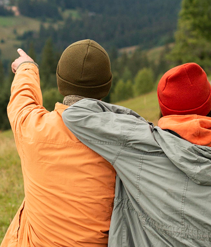 rural travelers exploring surroundings together e1758691794982